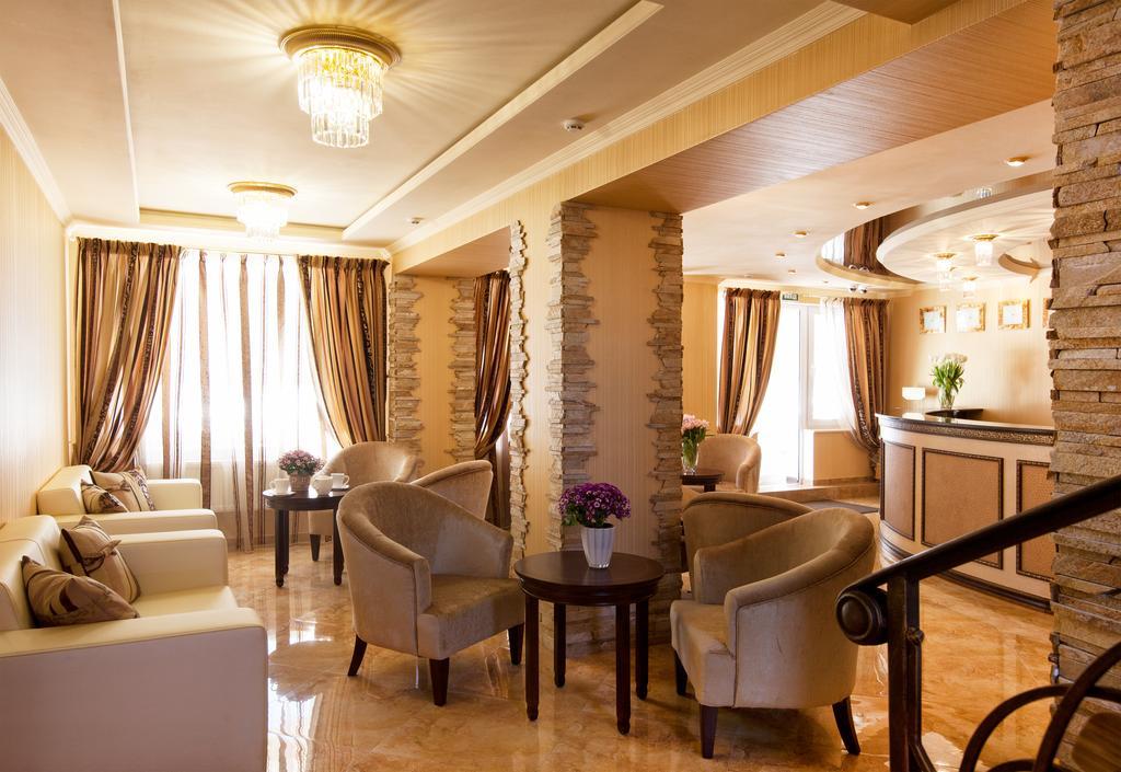 Belle Royalle Lisarnya Екстериор снимка